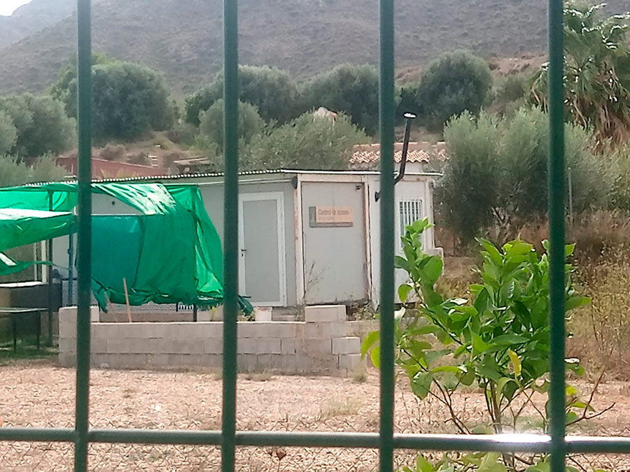 Casetas del puerto y las playas en fincas de ediles de Garrucha